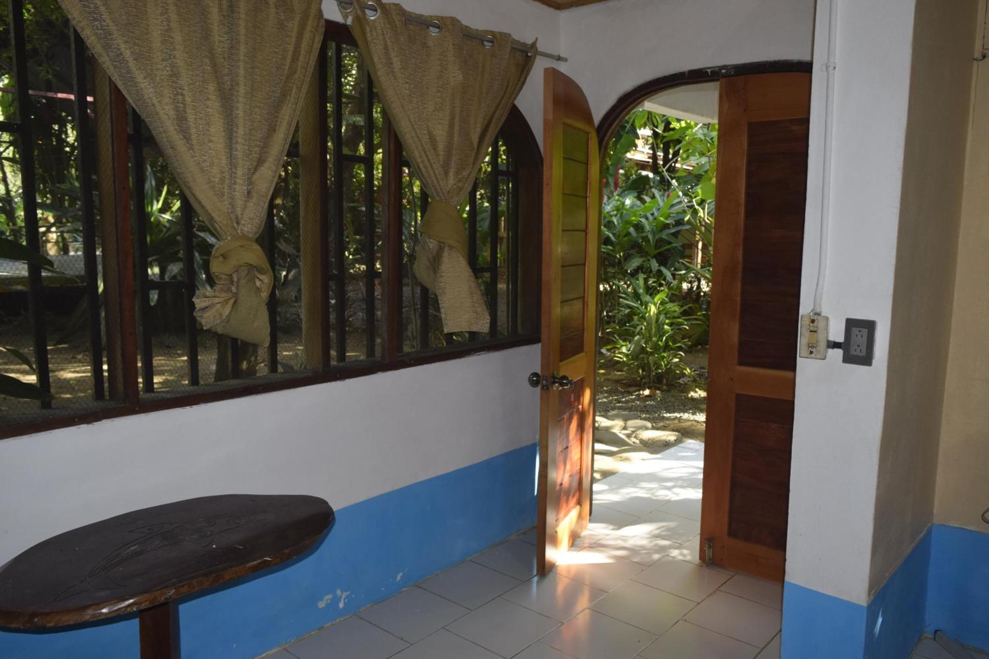Cabinas Carol Pavones  Buitenkant foto